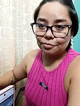 Snapshot of saenz_eymi chatting on 05/01/26, 06:23 saenz eymi online show from 05/01/26, 06:23