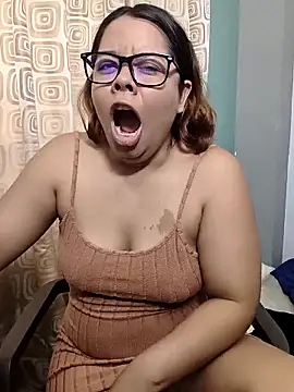 Snapshot of saenz_eymi chatting on 05/02/26, 06:13 saenz eymi online show from 05/02/26, 06:13