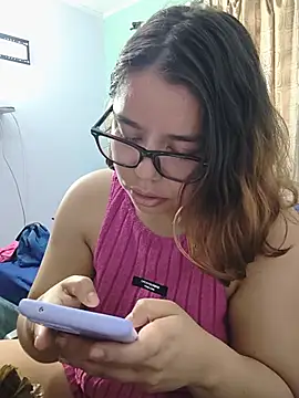 Snapshot of saenz_eymi chatting on 05/23/26, 05:06 saenz eymi online show from 05/23/26, 05:06