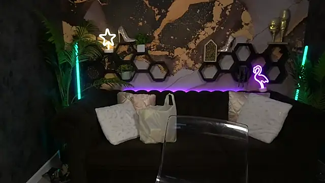 DiamondGoldie online show from 09/14/25, 08:46