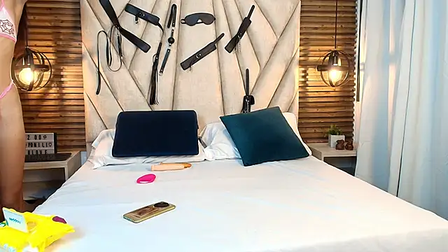 Snapshot of Cinthiabaker chatting on 11/29/25, 11:35 Cinthiabaker online show from 11/29/25, 11:35