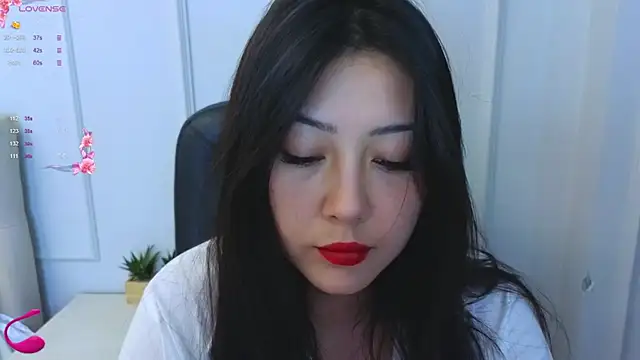 Snapshot of Kuro_Ren chatting on 11/01/25, 01:46 Kuro Ren online show from 11/01/25, 01:46