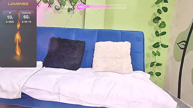 Snapshot of Karen_Ariass chatting on 12/18/25, 01:39 Karen Ariass online show from 12/18/25, 01:39