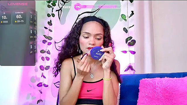 Snapshot of Karen_Ariass chatting on 03/20/26, 01:27 Karen Ariass online show from 03/20/26, 01:27