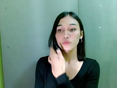 Urfucking khloe1 online show from 12/15/25, 01:59