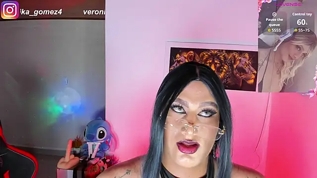 Snapshot of Sweetveronik_44 chatting on 04/11/26, 07:45 Sweetveronik 44 online show from 04/11/26, 07:45