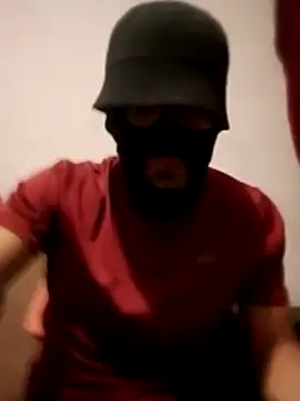 Golonzo1996 online show from 12/02/25, 11:11