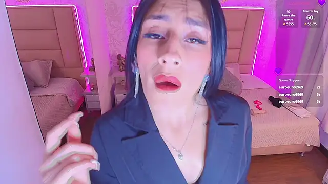 tiffany wine online show from 10/16/25, 08:43