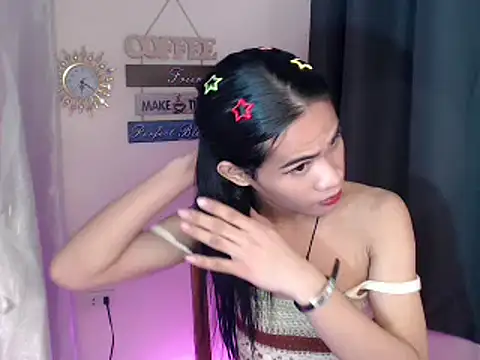 bellalot online show from 11/22/25, 09:47