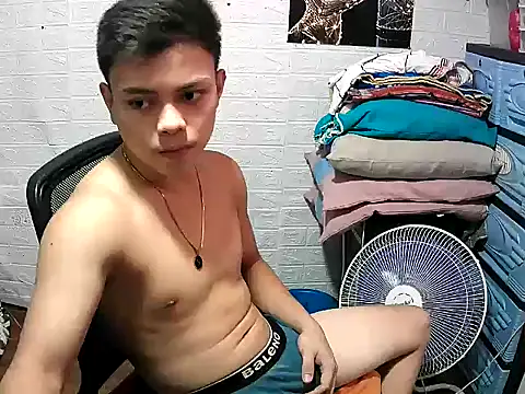 Snapshot of Pinoy_slutcummer69 chatting on 03/18/26, 05:54 Pinoy slutcummer69 online show from 03/18/26, 05:54