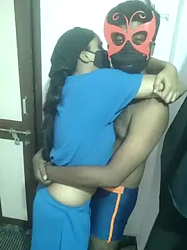 00USER online show from 10/13/25, 03:39