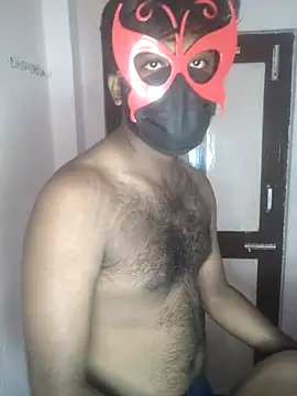 Snapshot of 00USER chatting on 12/20/25, 01:34 00USER online show from 12/20/25, 01:34