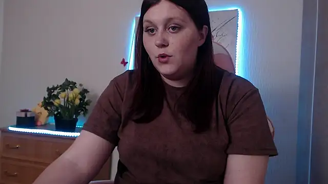 Snapshot of Alisawoods_ chatting on 05/06/26, 01:16 Alisawoods online show from 05/06/26, 01:16