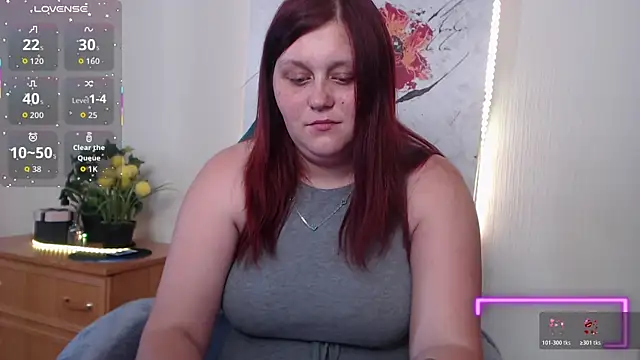 Snapshot of Alisawoods_ chatting on 06/24/26, 12:26 Alisawoods online show from 06/24/26, 12:26