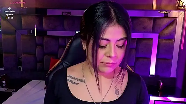 Snapshot of Aniajoness_ chatting on 11/05/25, 02:55 Aniajoness online show from 11/05/25, 02:55