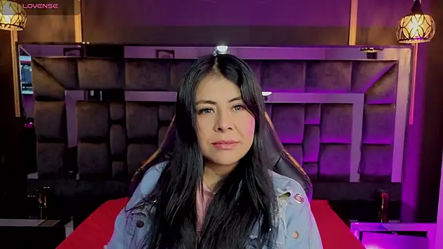 Snapshot of Aniajoness_ chatting on 11/25/25, 03:39 Aniajoness online show from 11/25/25, 03:39