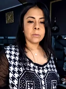 Snapshot of Aniajoness_ chatting on 12/05/25, 03:04 Aniajoness online show from 12/05/25, 03:04