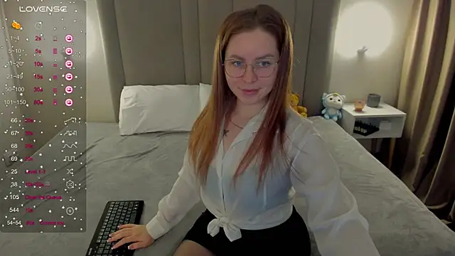 MikaBloom online show from 03/09/26, 01:53