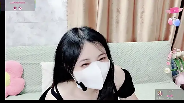 phuongnhi  online show from 02/23/26, 12:02