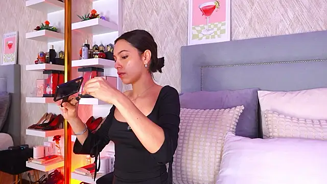 Sofy Bradd online show from 02/21/26, 07:31