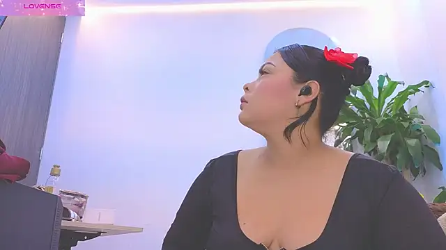 Daisy Price online show from 03/26/26, 10:21