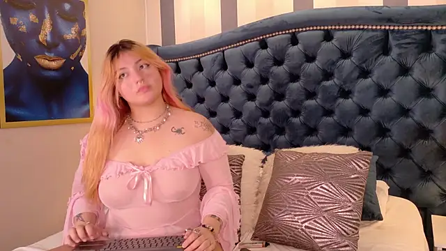 SukiandNaomi online show from 09/23/25, 04:15