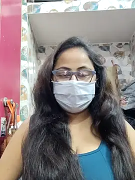 Snapshot of nisha_1110 chatting on 12/15/25, 01:37 nisha 1110 online show from 12/15/25, 01:37