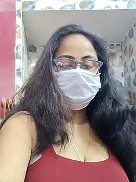 Snapshot of nisha_1110 chatting on 03/06/26, 02:13 nisha 1110 online show from 03/06/26, 02:13