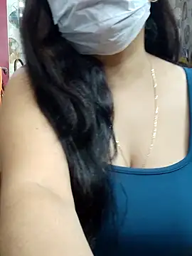 Snapshot of nisha_1110 chatting on 03/07/26, 05:43 nisha 1110 online show from 03/07/26, 05:43