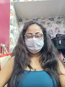 Snapshot of nisha_1110 chatting on 04/09/26, 02:11 nisha 1110 online show from 04/09/26, 02:11