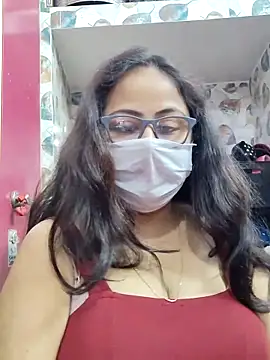 Snapshot of nisha_1110 chatting on 04/10/26, 03:28 nisha 1110 online show from 04/10/26, 03:28