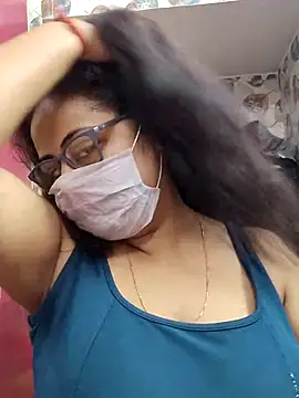 Snapshot of nisha_1110 chatting on 04/27/26, 02:26 nisha 1110 online show from 04/27/26, 02:26