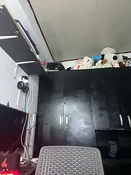 Snapshot of Rick_boy chatting on 12/14/25, 01:44 Rick boy online show from 12/14/25, 01:44