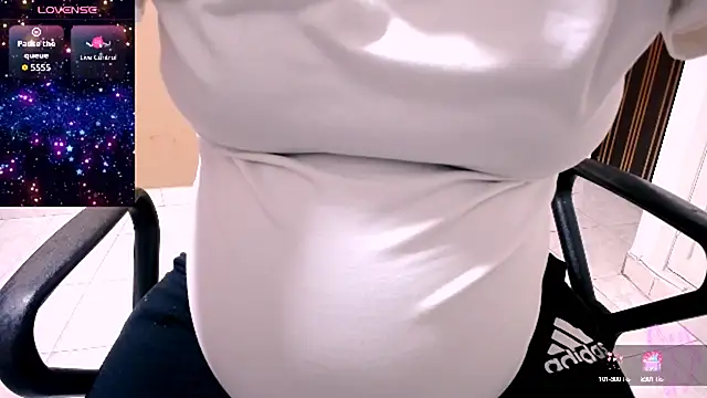 charlothee12 online show from 10/04/25, 01:58