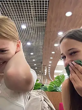 Snapshot of Juice_Bunny chatting on 09/10/25, 06:46 Juice Bunny online show from 09/10/25, 06:46