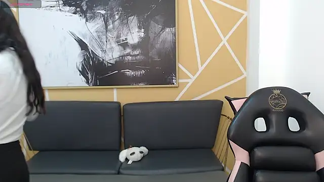 Snapshot of olivia_russo_ chatting on 03/09/26, 08:02 olivia russo online show from 03/09/26, 08:02