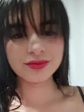 Snapshot of LiliCarterm chatting on 10/29/25, 10:11 LiliCarterm online show from 10/29/25, 10:11