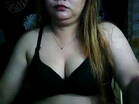 yuana25 online show from 11/04/25, 09:52