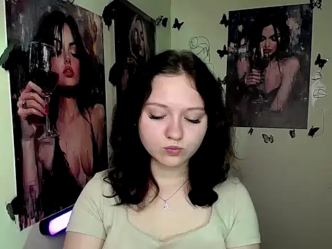 LadyAlice  online show from 09/24/25, 06:06