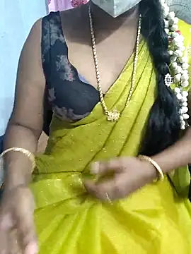 Snapshot of lolida69thamil chatting on 04/26/26, 04:54 lolida69thamil online show from 04/26/26, 04:54