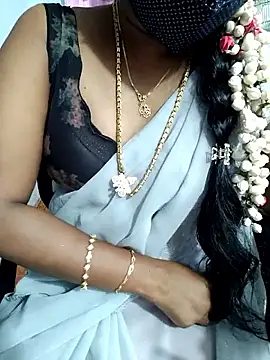 Snapshot of lolida69thamil chatting on 05/23/26, 04:22 lolida69thamil online show from 05/23/26, 04:22