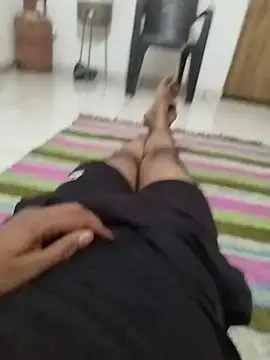 dhruve2010 online show from 10/11/25, 06:17