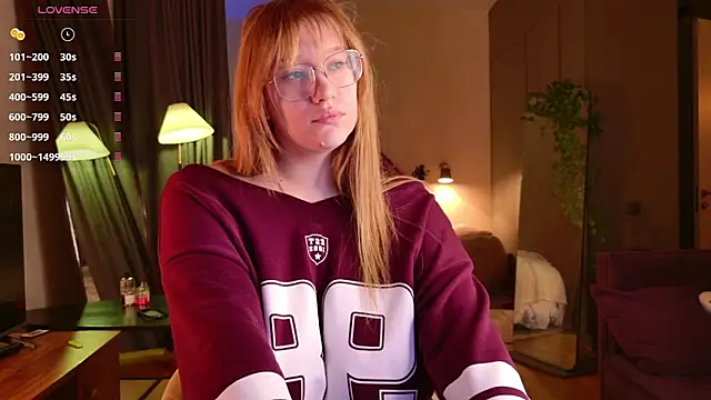 Snapshot of Morvelyn chatting on 02/17/26, 08:15 Morvelyn online show from 02/17/26, 08:15