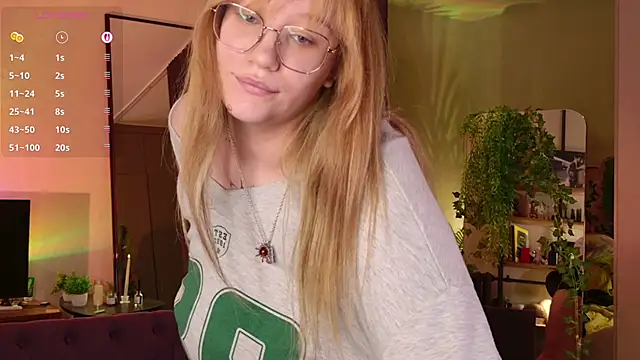 Snapshot of Morvelyn chatting on 04/06/26, 12:08 Morvelyn online show from 04/06/26, 12:08