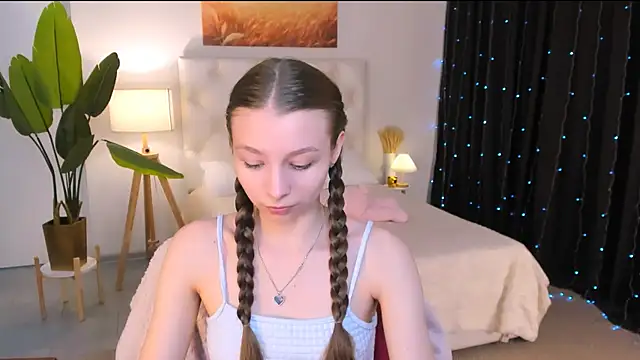 JulieDaniel online show from 04/15/26, 08:21