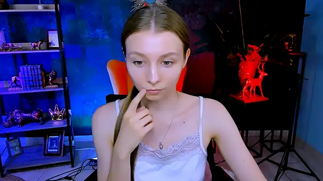Snapshot of JulieDaniel chatting on 07/06/26, 03:03 JulieDaniel online show from 07/06/26, 03:03