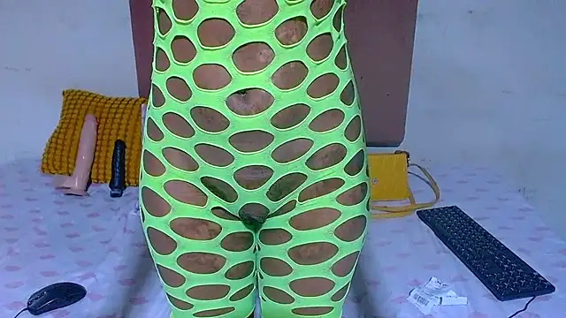 SexyChantyBabe25 online show from 04/04/26, 12:42