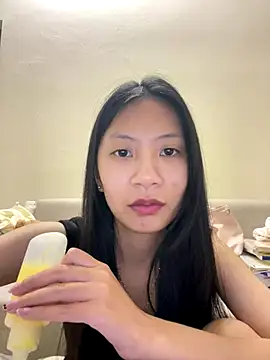 Lil-Gi online show from 11/17/25, 04:13