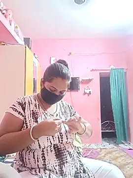 Snapshot of biggbobbsgirl chatting on 09/14/25, 05:45 biggbobbsgirl online show from 09/14/25, 05:45