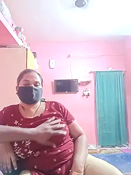 Snapshot of biggbobbsgirl chatting on 12/04/25, 06:05 biggbobbsgirl online show from 12/04/25, 06:05